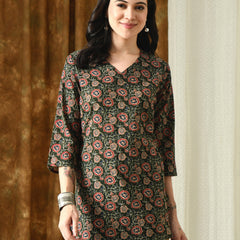 Bottle Green Jaal Pure Cotton Casual 3/4th Sleeves Top for women