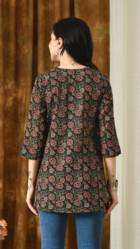 Bottle Green Jaal Pure Cotton Casual 3/4th Sleeves Top for women