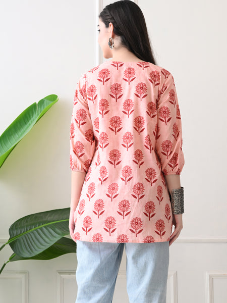 Peach Daisy Pure Cotton Casual 3/4th Sleeves Top for women