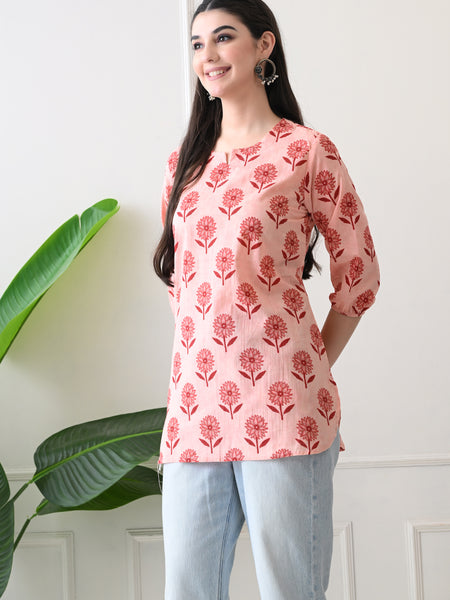 Peach Daisy Pure Cotton Casual 3/4th Sleeves Top for women