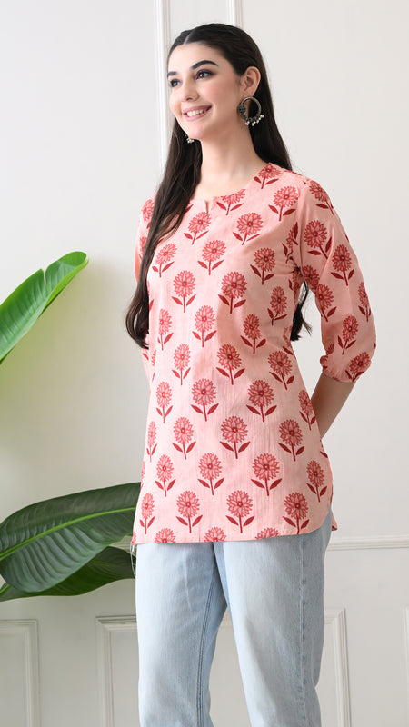 Peach Daisy Pure Cotton Casual 3/4th Sleeves Top for women