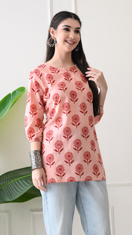 Peach Daisy Pure Cotton Casual 3/4th Sleeves Top for women