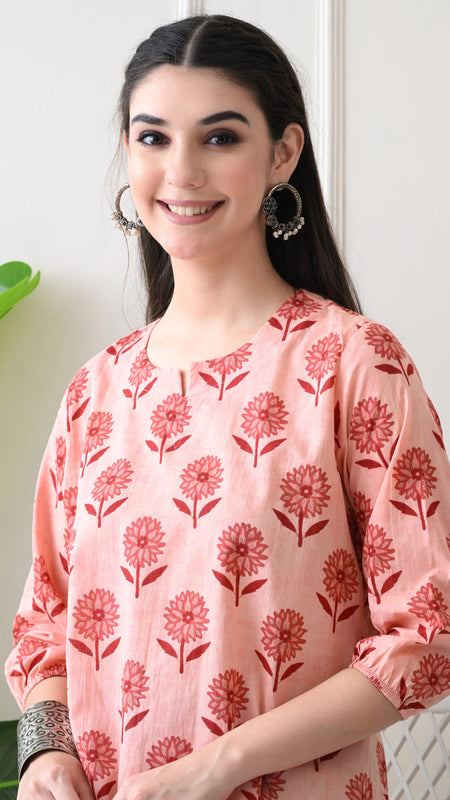 Peach Daisy Pure Cotton Casual 3/4th Sleeves Top for women