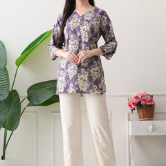 Lavender Floral Pure Cotton Casual 3/4th Sleeves Top for women