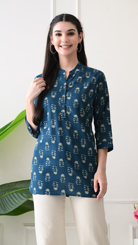 Teal Butti Pure Cotton Casual 3/4th Sleeves Top for women