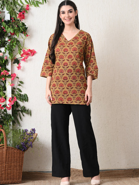 Peru Flower Block Pure Cotton Casual 3/4th Sleeves Top for women