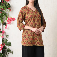 Peru Flower Block Pure Cotton Casual 3/4th Sleeves Top for women