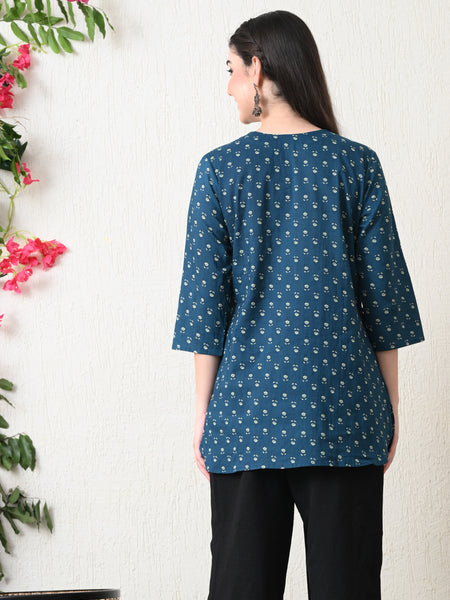 Teal Micro Flower Pure Cotton Casual 3/4th Sleeves Top for women