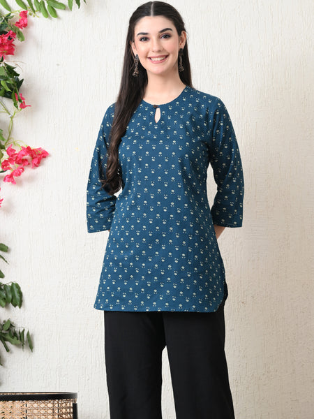 Teal Micro Flower Pure Cotton Casual 3/4th Sleeves Top for women