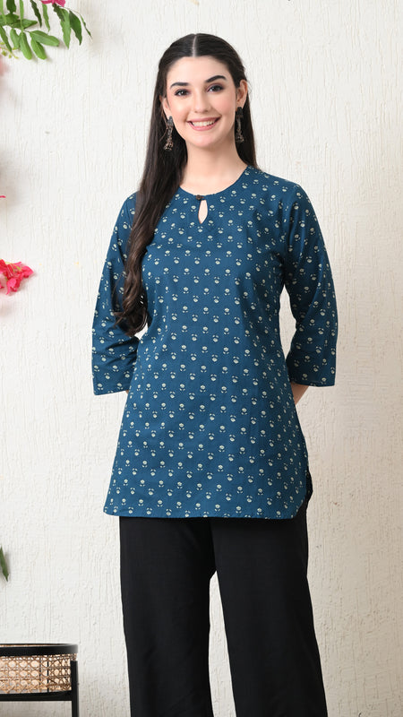 Teal Micro Flower Pure Cotton Casual 3/4th Sleeves Top for women