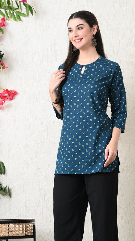 Teal Micro Flower Pure Cotton Casual 3/4th Sleeves Top for women