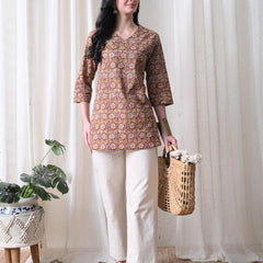 Mustard Jaal Block Pure Cotton Casual 3/4th Sleeves Top for women