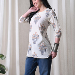 Cream Brown Block Pure Cotton Casual 3/4th Sleeves Top for women