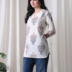 Cream Brown Block Pure Cotton Casual 3/4th Sleeves Top for women