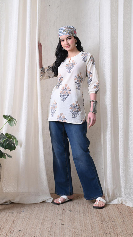 Cream Brown Block Pure Cotton Casual 3/4th Sleeves Top for women