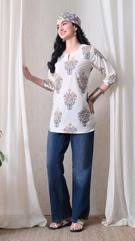 Cream Brown Block Pure Cotton Casual 3/4th Sleeves Top for women
