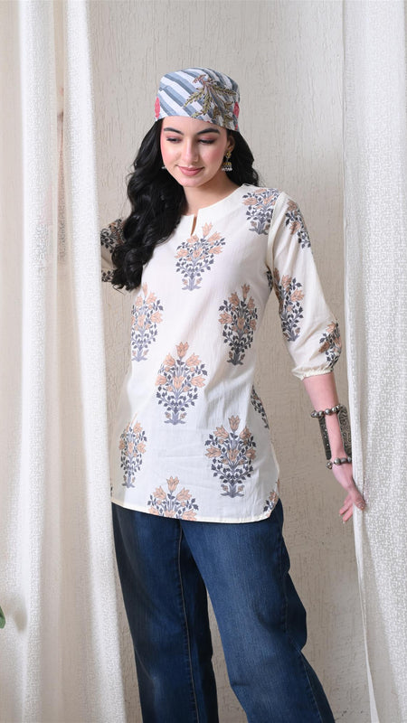 Cream Brown Block Pure Cotton Casual 3/4th Sleeves Top for women