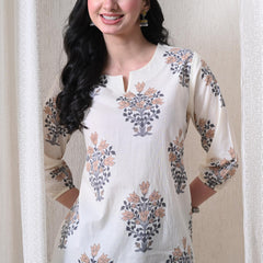 Cream Brown Block Pure Cotton Casual 3/4th Sleeves Top for women