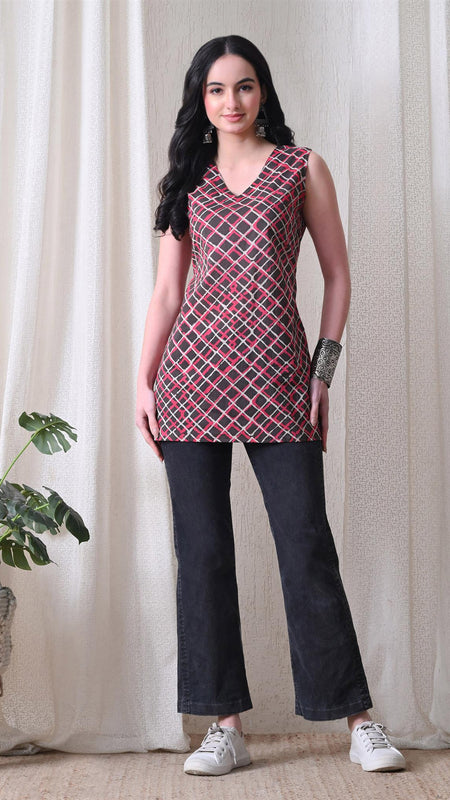 Grey Pink Checks casual A-line v-neck sleeveless top for women