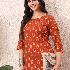 Rustic Floral Straight kurta pant set with Sleeves