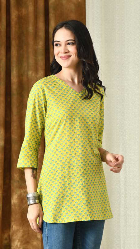 Lemon Green Pure Cotton Casual 3/4th Sleeves Top for women