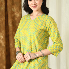 Lemon Green Pure Cotton Casual 3/4th Sleeves Top for women