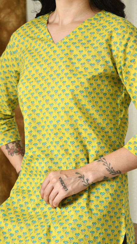 Lemon Green Pure Cotton Casual 3/4th Sleeves Top for women