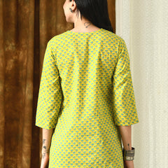 Lemon Green Pure Cotton Casual 3/4th Sleeves Top for women
