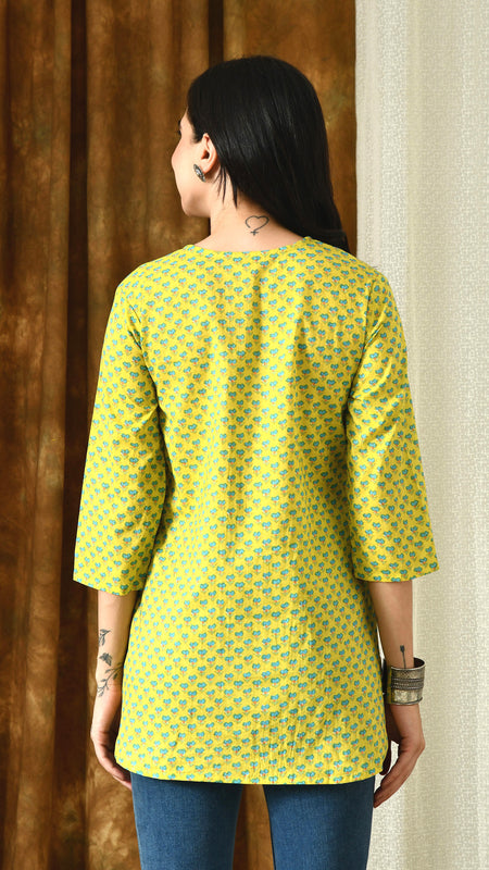 Lemon Green Pure Cotton Casual 3/4th Sleeves Top for women