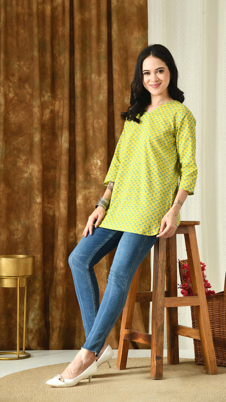 Lemon Green Pure Cotton Casual 3/4th Sleeves Top for women